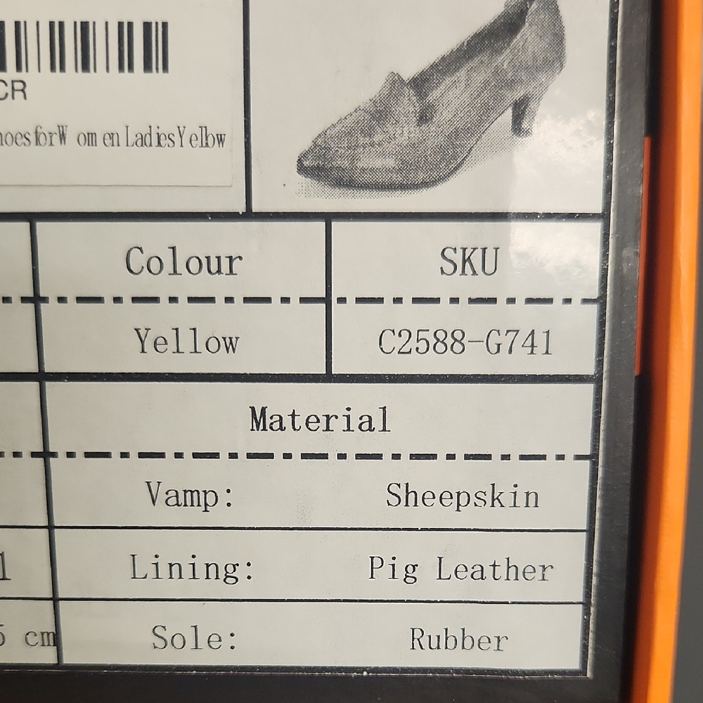 Women's Pointed Toe Leather Pumps - Picture 12 of 14